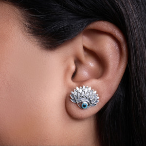 Boucles d'oreilles clous en argent avec œil maléfique, argent sterling 925, boucles d'oreilles en argent 925 pour femmes et filles, à porter lors de mariages, de fêtes, de mariages indiens, de mehendi - Product Image 3
