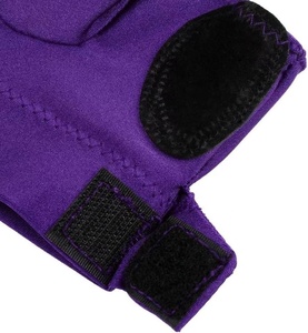 Vente en gros bon marché Gants de billard durables et antidérapants en polyester Accessoires de billard quatre couleurs Respirant Léger Type XXL - Product Image 5