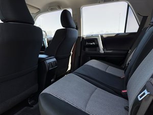 รถยนต์มือสองสภาพดี ปี 2022 โตโยต้า 4Runner SR5 V6 4.0L ขับเคลื่อนล้อหลัง - Product Image 5