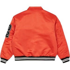 Chaqueta universitaria de béisbol de satén personalizada de alta calidad para hombres y mujeres, chaqueta Bomber de estilo callejero, Material de poliéster - Product Image 2