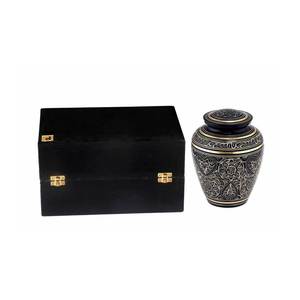 Conception la plus vendue et fabriquée Urne Funeraire Adulte Articles funéraires Urne en aluminium Crémation Artisanat en Inde de haute qualité - Product Image 1