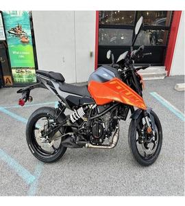 MEJORES VENTAS 2024 Motocicleta Deportiva K-TM 250 Duke con 1 Año de Garantía - Product Image 1