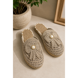 Beige Breathable Straw for <b>Slippers</b> with Bow Motif for <b>Summer</b> - Product Image 1