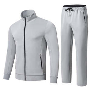 Survêtement de jogging pour homme avec logo personnalisé en gros, entraînement athlétique, fermeture éclair, costume de sport ajusté pour l'hiver, fabriqué au Pakistan - Product Image 2