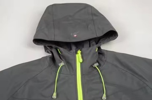 Logotipo personalizado para mujer impreso Anti-retráctil Anti-viento transpirable impermeable deportes de invierno con capucha táctico Softshell lavado largo - Product Image 3