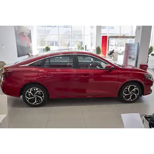 MG5 Nuevo Vehículo Eléctrico/Gasolina de Alta Eficiencia con Motor Turbo, Transmisión Manual/Automática, Neumáticos R16, Luz Izquierda Oscura - Product Image 3