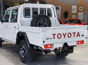 Toyota Land Cruiser d'occasion, double cabine, 4x4, pick-up, série 79 - Product Image 4