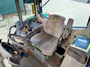 Tractor Agrícola John Deere de 100HP, 120HP, 140HP, Modelo 4055, Motor de Alto Rendimiento, Excelente Estado para Uso Agrícola - Product Image 6