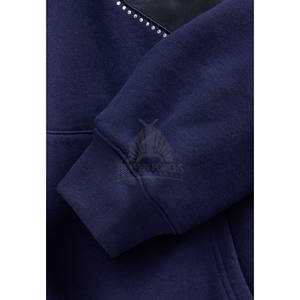 Sudadera con Capucha Corta y Holgada de Algodón 100% Orgánico, Personalizada con Pedrería, Bordado, Bolsillos, Último Modelo - Product Image 5