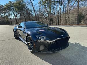 Aston Martin DBS Superleggera 2020, propulsion arrière, moteur V12 biturbo de 5,2 L, 715 chevaux, coupé - Product Image 6