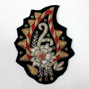 5 badges brodés à la main avec motif floral paisley - Product Image 1
