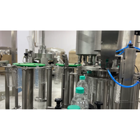 AIM TECHNOLOGIES Machine de remplissage automatique d'eau pure, contrôle PLC, traitement RO, 2400 BPH, 40 bouteilles/minute