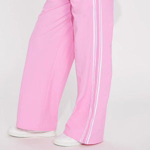 Conjunto Deportivo Cortavientos Personalizado para Mujer, Color Personalizado, 100% Poliéster, Impermeable, Transpirable, Servicio OEM - Product Image 5