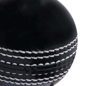 Balle de cricket professionnelle en cuir de qualité supérieure Offre Spéciale nouveauté Logo de couleur personnalisé balles dures de cricket professionnel - Product Image 3