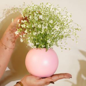 Elegant handcrafted metal <b>vase</b> for modern home floral decoration stylish tabletop centerpiece and room decor - Product Image 5