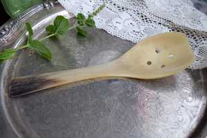 ช้อนเขาธรรมชาติที่มีด้ามจับสั้นสำหรับแจกของรางวัล - Product Image 3