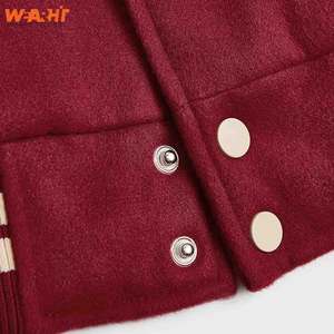 Chaqueta clásica con logotipo personalizado bordada en marrón para hombre, chaqueta universitaria de béisbol para parejas, chaqueta universitaria verde Letterman - Product Image 4