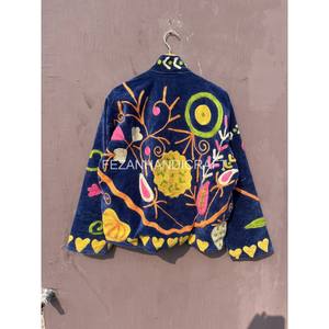 เสื้อแจ็คเก็ตกำมะหยี่ปักลายดอกไม้สไตล์อุซเบก ซูซานี ดีไซน์โบโฮ สำหรับทุกเพศ เสื้อโค้ทฤดูหนาวมีกระเป๋าข้าง - Product Image 5