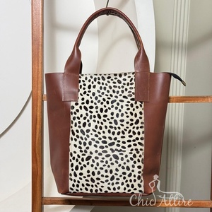 Fabricant en gros de poil tendance sur cuir de vachette imprimé animal grand sac fourre-tout en cuir véritable sac à bandoulière pour femmes - Product Image 1