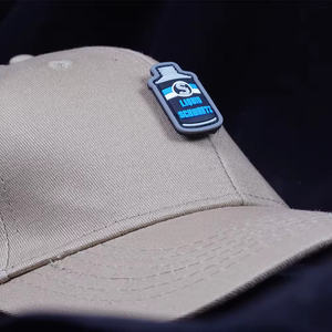 Patchs en caoutchouc personnalisés avec logo, sacoche messager, étiquette en PVC souple, imperméable, écologique, haute qualité, service OEM, gaufrage 3D - Product Image 2