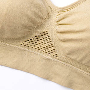 Active Wear Soutien-gorge de sport pour femme Respirant Spandex Polyester Logo avant Fabriqué au Pakistan - Product Image 5