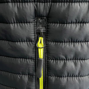 Veste matelassée pour homme de haute qualité, imperméable, coupe-vent, vêtements d'hiver élégants, coupe durable, fabricant OEM, vente en gros - Product Image 4