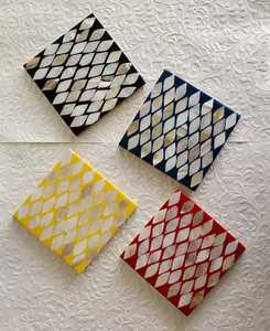 ที่รองแก้วหินอ่อนสีขาวแผ่นรองแก้วทรงกลม4ชิ้นแผ่นรองถ้วยชาสไตล์ทันสมัยอุปกรณ์รับประทานอาหารในครัวเรือนทรงสี่เหลี่ยมดีไซน์ทันสมัย - Product Image 5