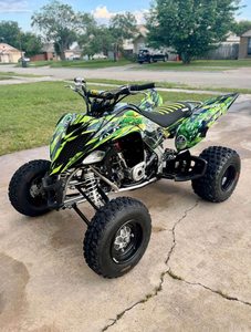 Motocicleta Deportiva Yamaha Raptor para Conducción Todoterreno |   Cuatrimoto de Alto Rendimiento para Conducción Todoterreno |   Cuatrimoto Yamaha Raptor en Venta - Product Image 2