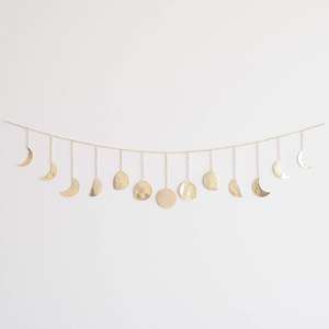 Guirlande murale des phases de la lune, 13 phases de la lune, guirlande murale en métal doré, décoration céleste, cadeau pour femmes et enfants - Product Image 1