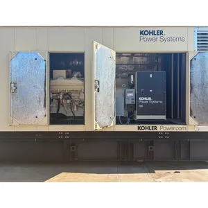 Groupe électrogène diesel industriel triphasé d'occasion 760 kW, sortie 277/480 V, résistant aux intempéries, alimentation de secours commerciale - Product Image 3