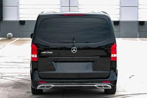 Mercedes-Benz Metris 2023 d'occasion en excellent état, conversion style Maybach - Product Image 4