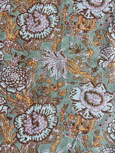 Tissu en coton imprimé à la main, vert sauge, motif floral vintage |   Textile indien artisanal - Product Image 2
