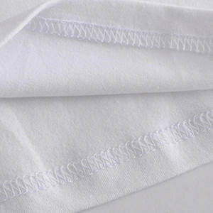 T-shirt de mode pour femme, haut en jersey à manches courtes, 100 % coton, respirant, léger, avec logo diamants, coupe ajustée, disponible en XS et XXS - Product Image 5