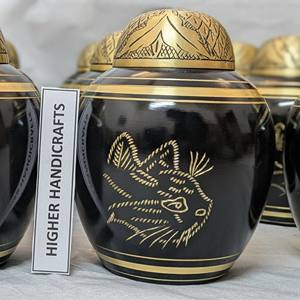Urna Funeraria para Mascotas con Tapa de Domo para Cenizas de Gato, Urnas de Metal Grabadas Hermosas para Mascotas, Suministros Funerarios al por Mayor - Product Image 1