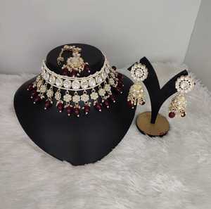 Nouveau Design Plaqué Or Perle Verte Traditionnelle & Kundan Collier Clouté Ensemble de Bijoux pour Femme - Product Image 1