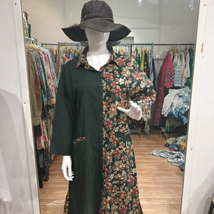 Vestido Largo Maxi con Bordado Evening Charm, Cuello en V, Manga Larga, Diseño Nuevo 2025, Vestido Largo Elegante Musulmán para Mujer, para Fiesta - Product Image 1