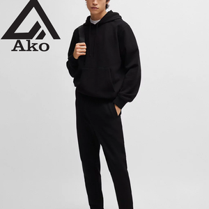 ชุดวอร์มผู้ชายแบบขายส่งสั่งทำพิเศษ พร้อมงานปักและสกรีน พิมพ์ลายแบบซับลิเมชั่น ชุดออกกำลังกายโดย Ako - Product Image 1