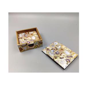 Juego de Posavasos de Madera Artísticos Clásicos con Diseños Esmaltados, Ecológicos y Duraderos para Uso Doméstico y Comercial - Product Image 3