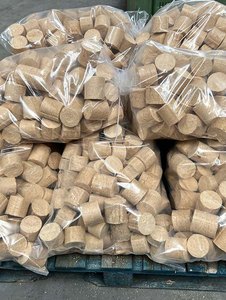 Wood Pellets Briquette for <b>Heating</b> Systems 1100kg/m Density 6mm/8mm Diameter 2% Ash Content - Product Image 1