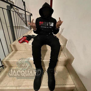 Sudaderas con capucha con estampado liso de algodón % de alta calidad Unisex, chándal con logotipo personalizado de talla grande, características apiladas de secado rápido para entrenamiento - Product Image 2