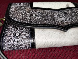 กระเป๋าสตางค์หนังแท้แบบพับสองตอน รุ่นขายดีประจำปี 2025 ชุดคลัทช์แฟชั่นสไตล์ตะวันตกสำหรับผู้หญิง วินเทจ ป้องกัน RFID ปิดด้วยซิป ใช้ได้ทุกฤดู - Product Image 5