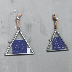 Juego de 2 marcos de fotos triangulares pequeños para colgar en la pared - Product Image 2