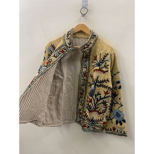 Veste en coton artisanale Saffron Garden, style Prairie Chic, avec points de chaînette, couleur moutarde poussiéreuse et indigo, pour la saison printanière, finition soignée - Product Image 5