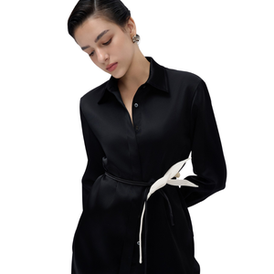 Camisas de mujer más vendidas Turn-Down Collar Sigrid Camisa de cuello puntiagudo Conjunto de 2 piezas ecológico Whiteant Vietnam Factory - Product Image 1