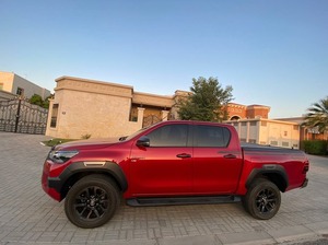 2021 pour Hilux SUV utilisé GCC essence/gaz R20 pneus ACC régulateur de vitesse système de direction hydraulique sièges en cuir LHD AWD Euro6 - Product Image 5