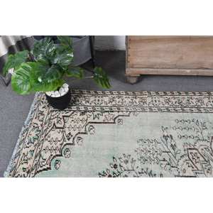 Tapis Turc Vintage 4'9 "X 8 'Vert Beige Classique Grande Surface Rectangle Peluche Laine Latex Classique Patchwork pour Couloir pour Chambre - Product Image 5