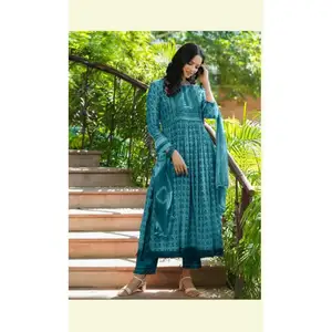 惊人的颜色印度纯印花人造丝棉库尔蒂裤，杜帕塔，刺绣蕾丝工作制造商来自印度