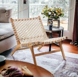 เก้าอี้เลานจ์ทันสมัยหรูหราโดดเด่นด้วยโครงไม้ไผ่แข็งและเชือกทอที่นั่งหวายสำหรับลานบ้านในร่มกลางแจ้ง - Product Image 6