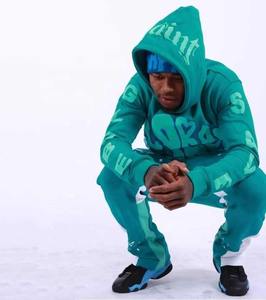 Vêtements de rue à impression bouffante avec logo personnalisé Ensemble 2 pièces survêtements à capuche pantalon de survêtement évasé Survêtements de jogging Survêtement pour hommes - Product Image 2