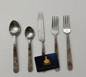 Juego de cubiertos de acero inoxidable de lujo con mango de resina para utensilios de cocina Home Hotel Restaurant Juego de cubiertos al mejor precio - Product Image 2